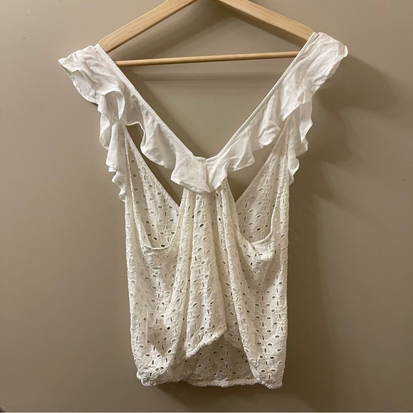 NWT Free People boho Soulshine Eyelet Ruffle Tank Top in Ivory white size medium - Picture 4 of 10